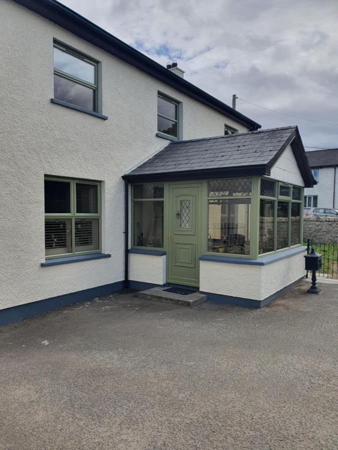 The Aul Shop & Public House -Entire Private Annexe Apartman Kilcoo Kültér fotó