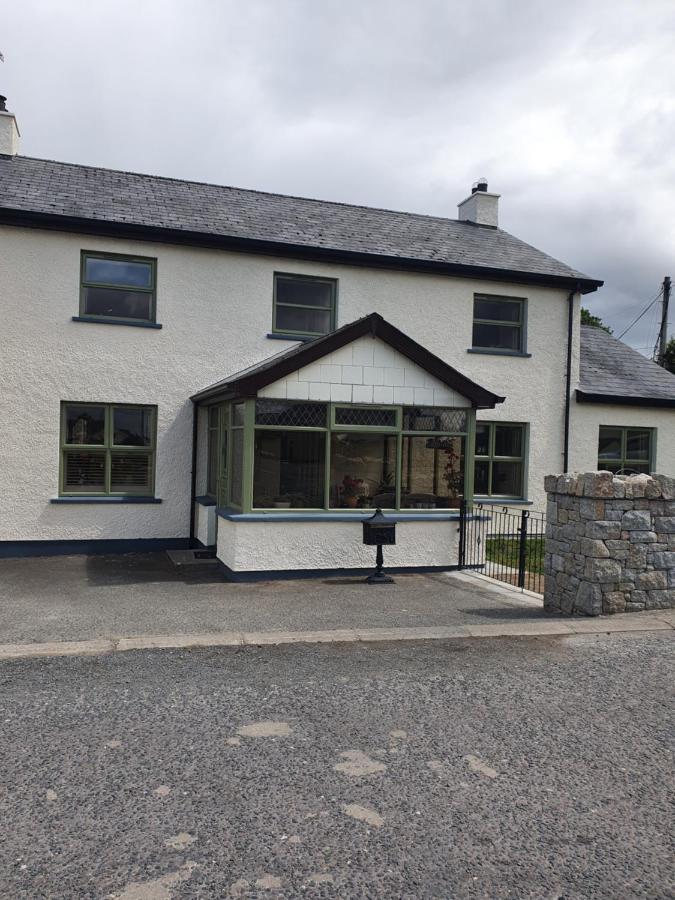 The Aul Shop & Public House -Entire Private Annexe Apartman Kilcoo Kültér fotó